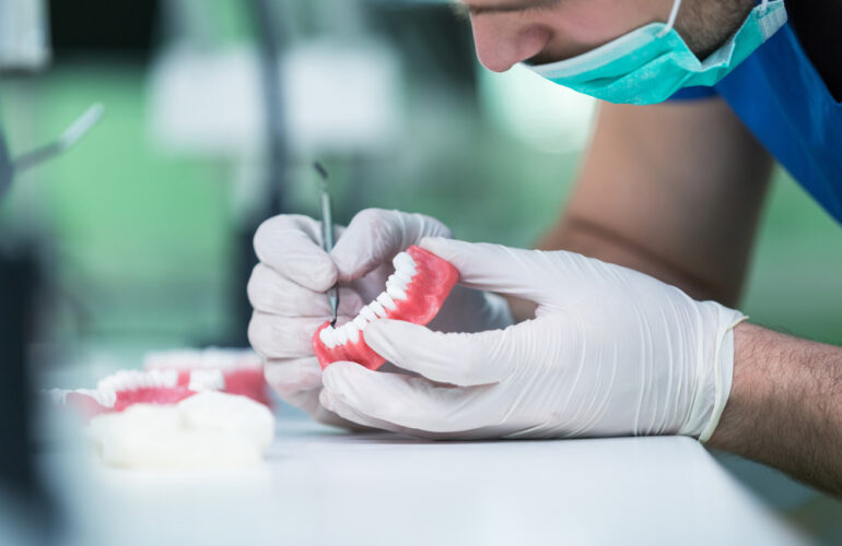 Reconstrucción con Composite: Recupera tu Sonrisa de Forma Estética y Duradera
