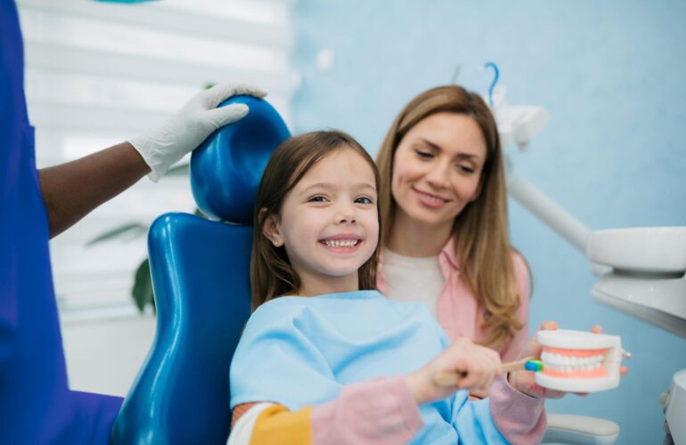 Odontopediatría: Guía Esencial para Cuidar la Salud Dental de tus Hijos