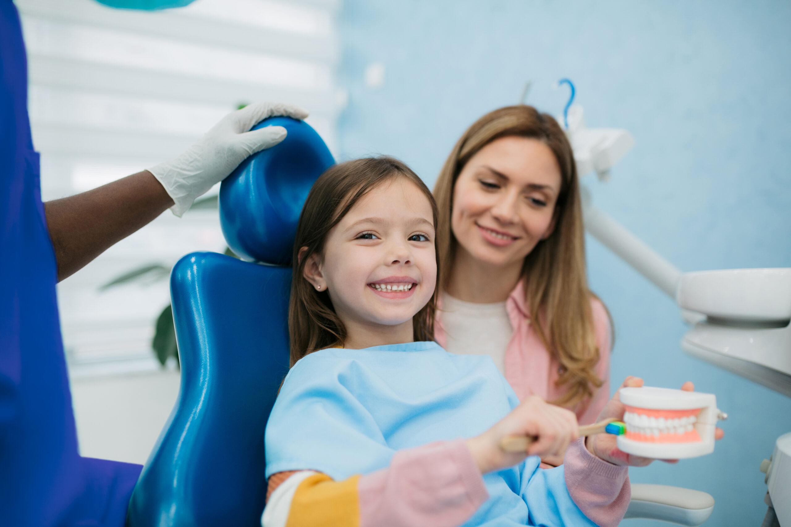 Odontopediatría: Guía Esencial para Cuidar la Salud Dental de tus Hijos