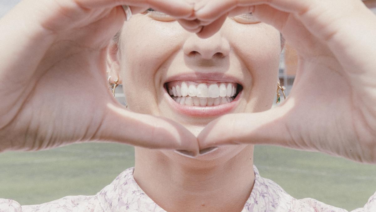 Rejuvenecimiento de la Sonrisa: Tratamientos para Aspecto Más Joven