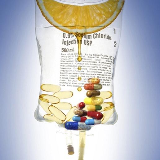 Vitaminas intravenosas (IV Drips): ¿Funcionan para la piel?
