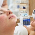 Hydrafacial: Diferencias con una limpieza facial profunda